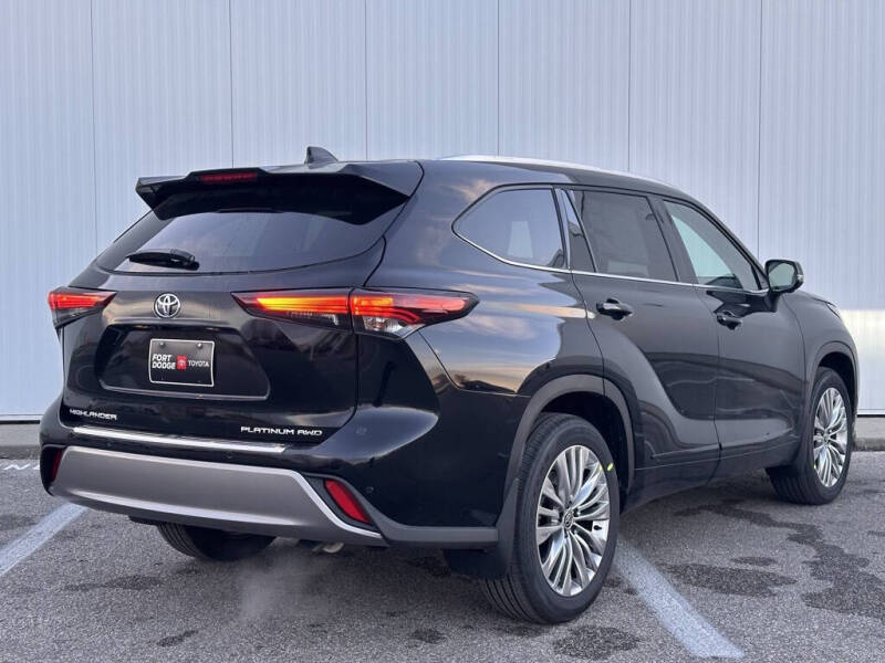 2026 Toyota Highlander Platinum