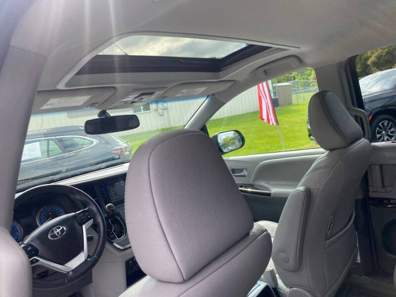 2017 Toyota Sienna