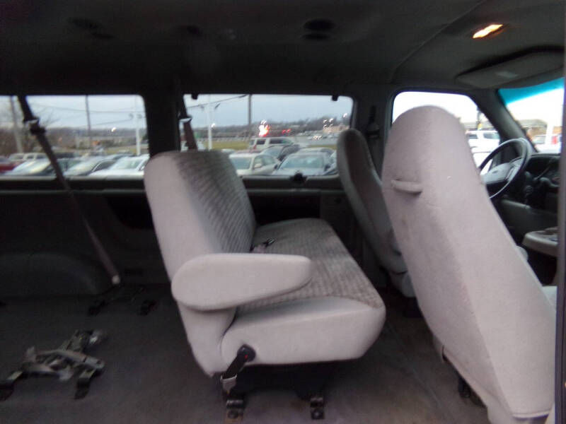 2001 Ford E-Series E-350 SD XL