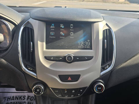 2017 Chevrolet Cruze LS Auto