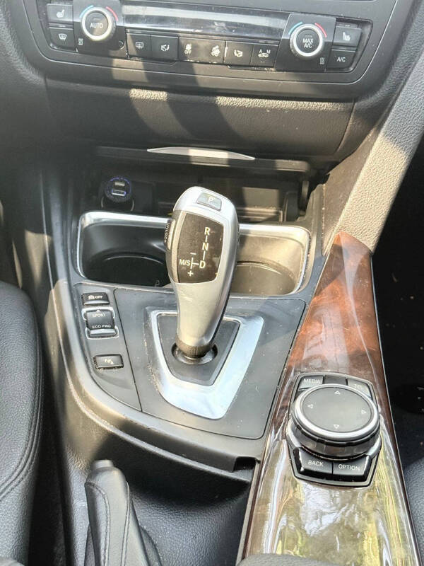 2015 BMW 3 Series 320i xDrive