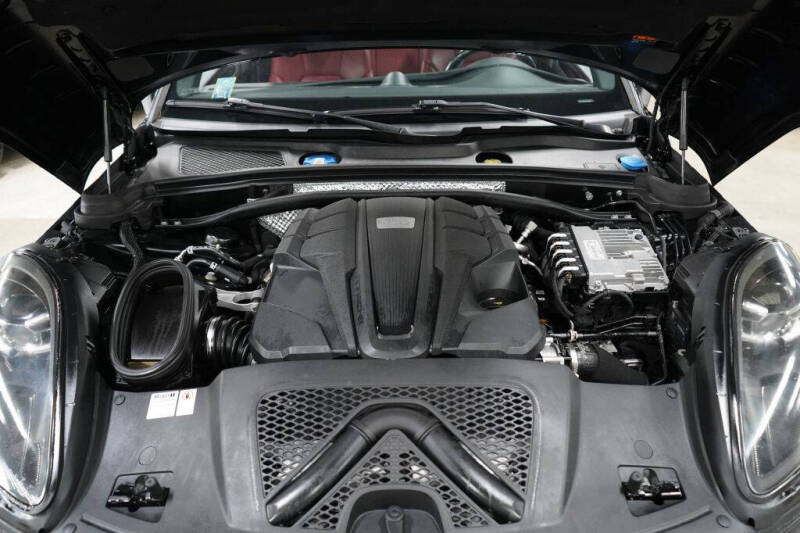 2020 Porsche Macan S