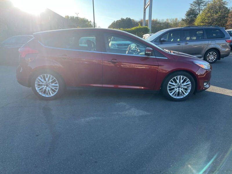 2017 Ford Focus Titanium