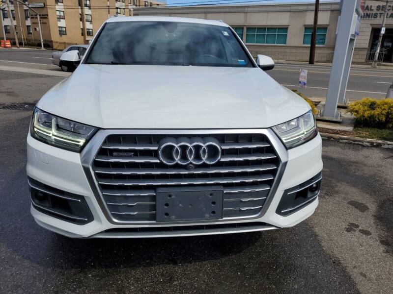 2017 Audi Q7 for sale at OFIER AUTO SALES in Freeport NY