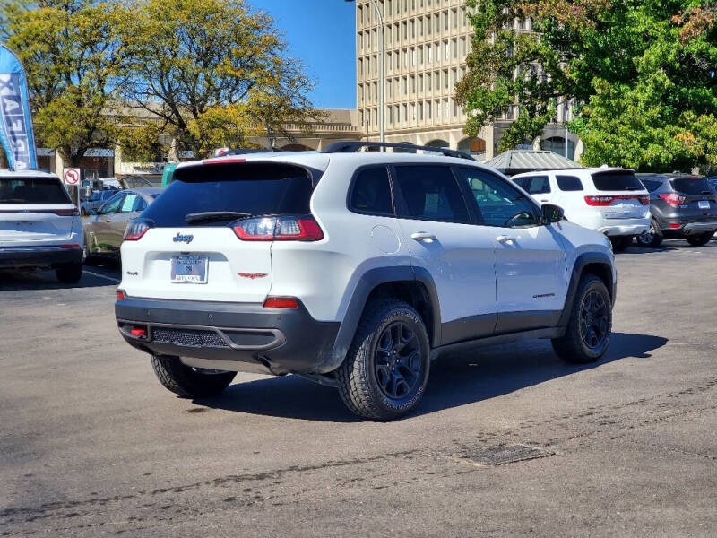 2020 Jeep Cherokee Trailhawk