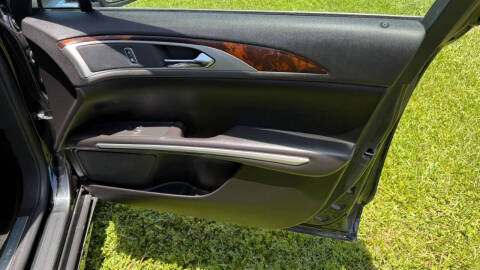 2014 Lincoln MKZ
