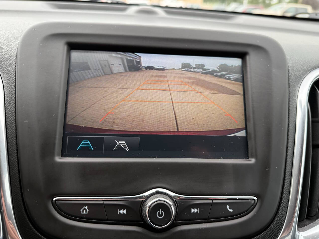 2018 Chevrolet Equinox photo 17