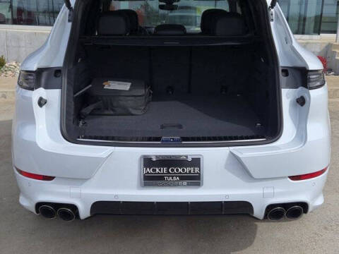 2025 Porsche Cayenne Turbo E-Hybrid