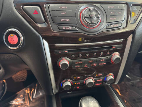 2016 Nissan Pathfinder SL