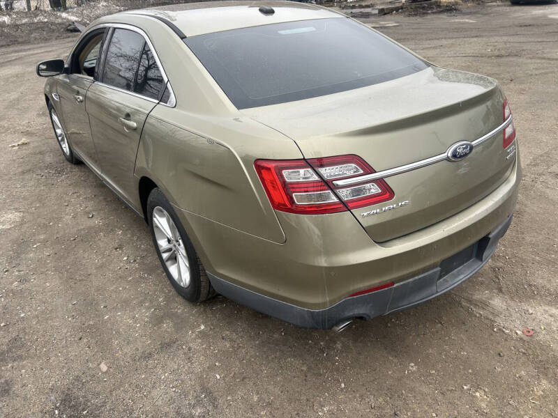 2013 Ford Taurus SEL