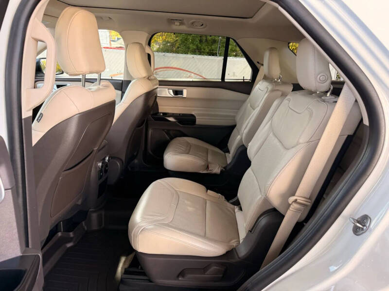 2020 Ford Explorer Platinum