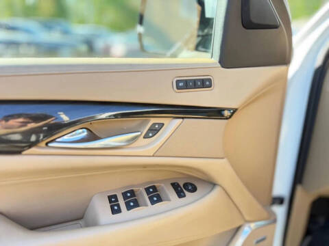 2018 Cadillac Escalade ESV Platinum
