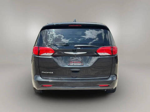 2018 Chrysler Pacifica Touring