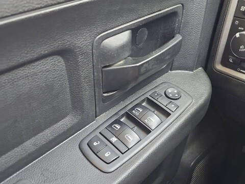 2017 RAM 1500 Express