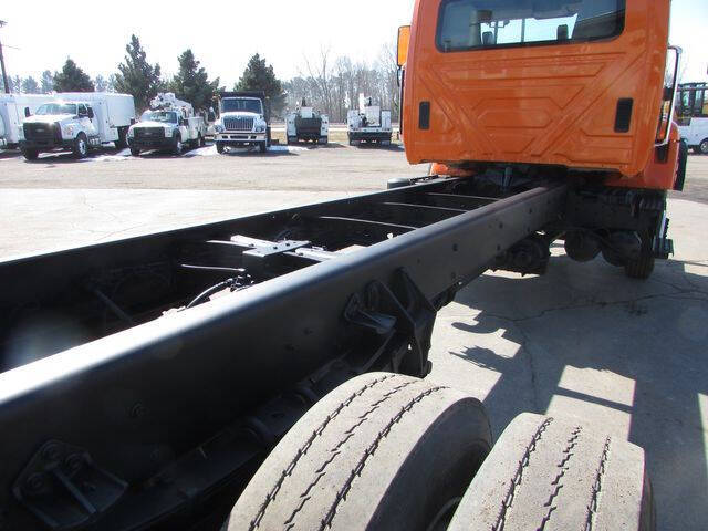 2004 International WorkStar 7300