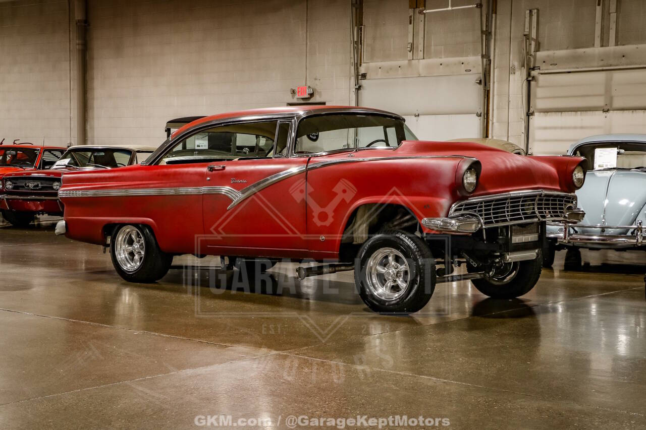 1956 Ford Fairlane 