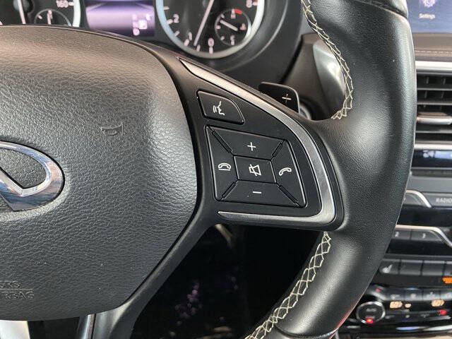 2019 Infiniti QX30 Essential