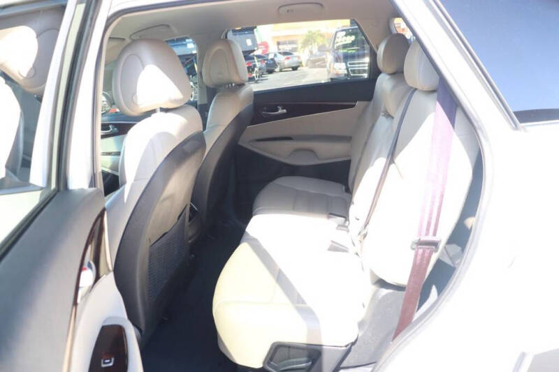 2016 Kia Sorento EX V6