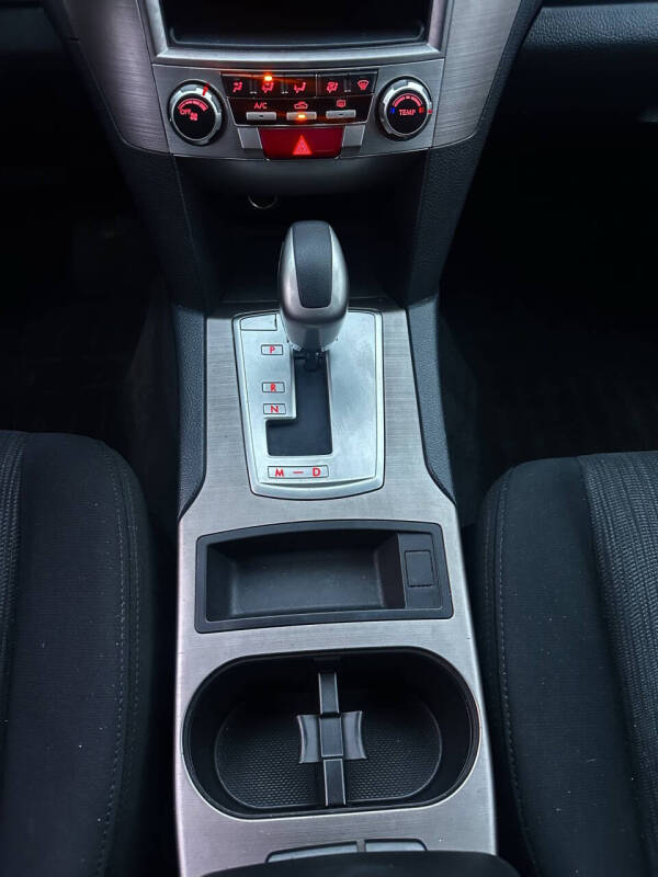 2013 Subaru Legacy 2.5i