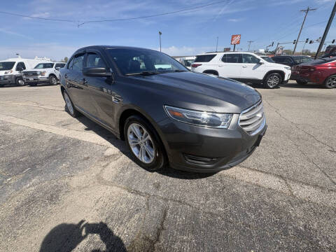 2017 Ford Taurus SEL