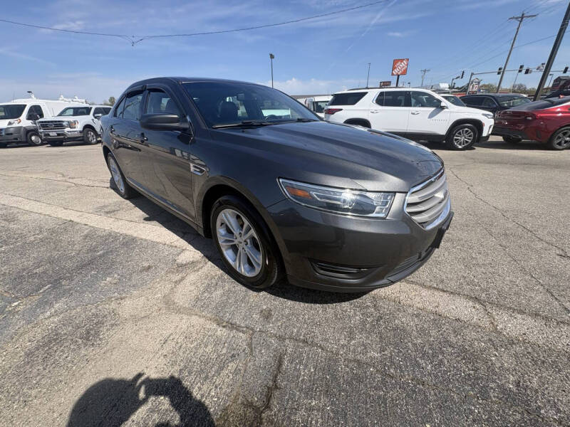 2017 Ford Taurus SEL