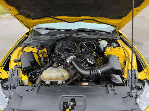 2015 Ford Mustang V6