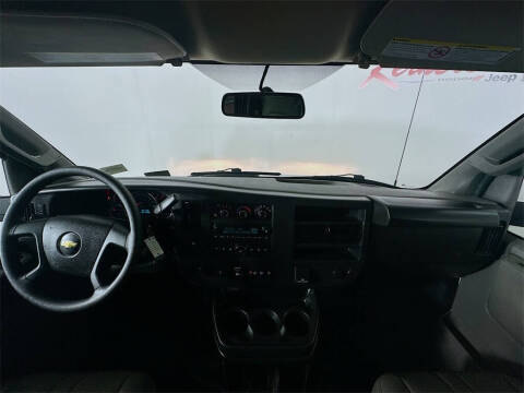 2024 Chevrolet Express 2500