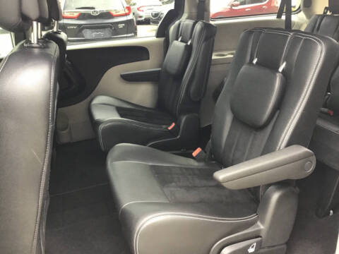 2016 Dodge Grand Caravan SXT Plus