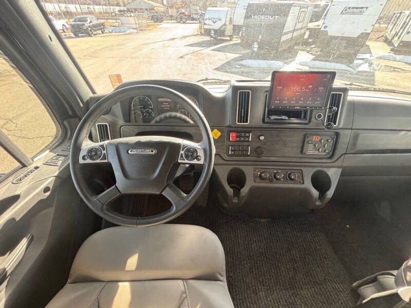 2025 Freightliner S2RV Chassis