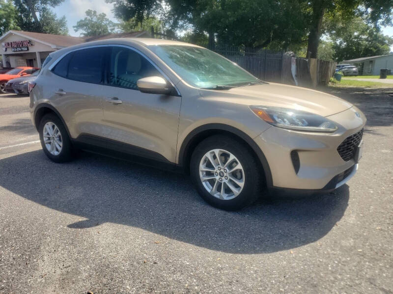 2020 Ford Escape SE