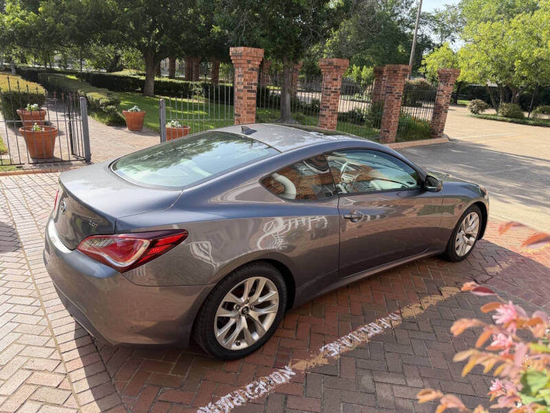2013 Hyundai Genesis Coupe 2.0T Premium