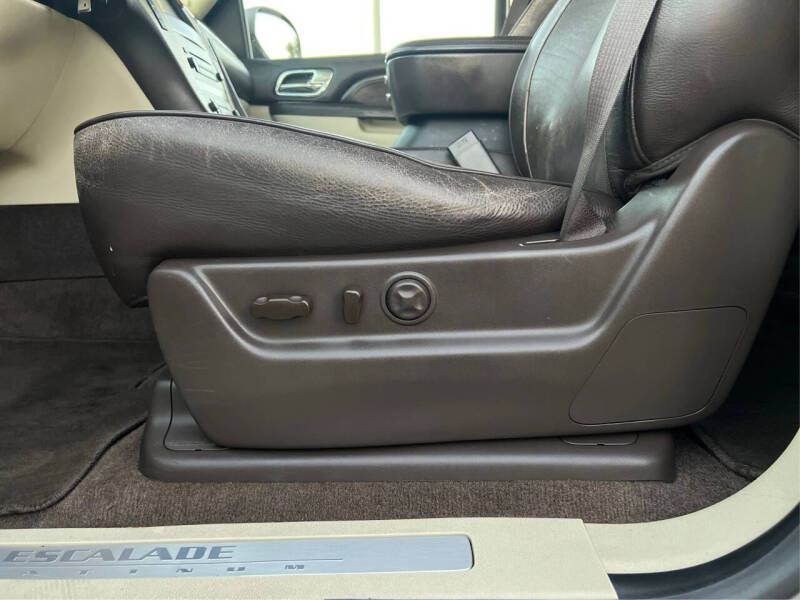 2014 Cadillac Escalade Platinum