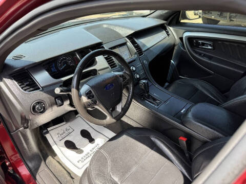 2017 Ford Taurus SEL