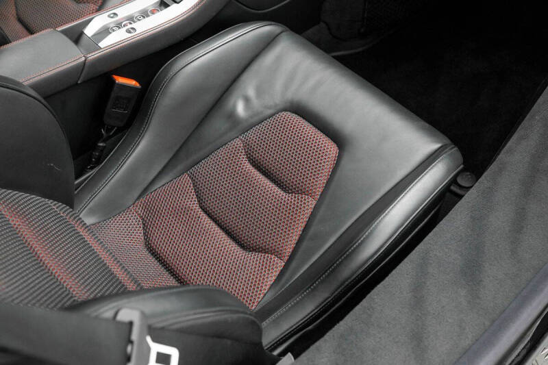 2013 McLaren MP4-12C