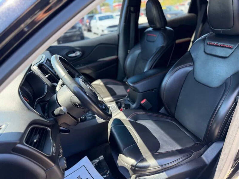 2019 Jeep Cherokee Trailhawk