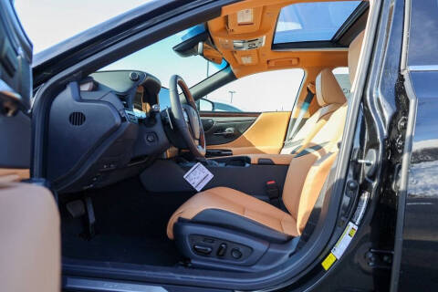 2025 Lexus ES 350 Luxury