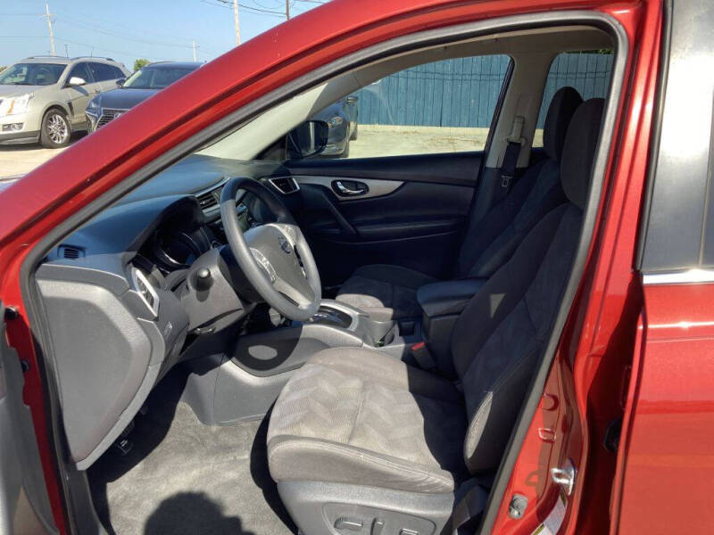 2016 Nissan Rogue SV