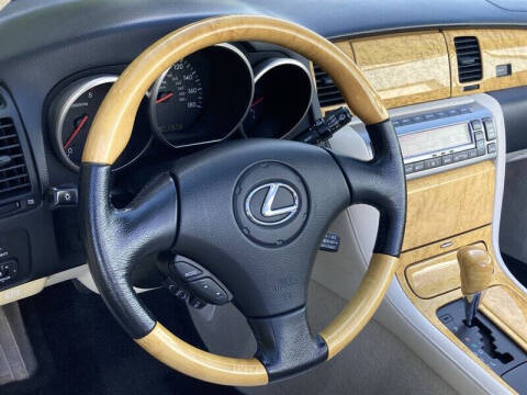 2004 Lexus SC 430