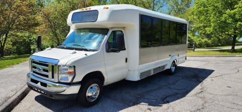 2012 Ford E-450 Shuttle Bus for sale at Allied Fleet Sales in Saint Louis MO