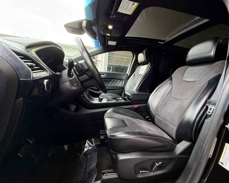 2019 Ford Edge ST