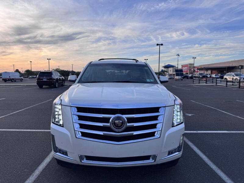 2015 Cadillac Escalade Luxury