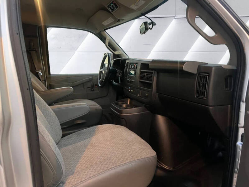 2018 Chevrolet Express 2500