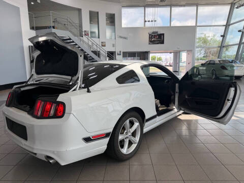 2014 Ford Mustang V6