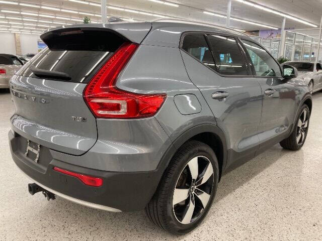 2019 Volvo XC40 T5 R-Design