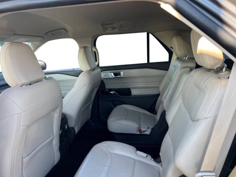 2022 Ford Explorer Platinum