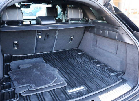 2022 Land Rover Range Rover Velar P250 R-Dynamic S