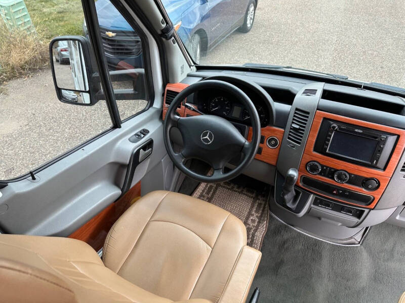 2011 Mercedes-Benz Navion Itasca