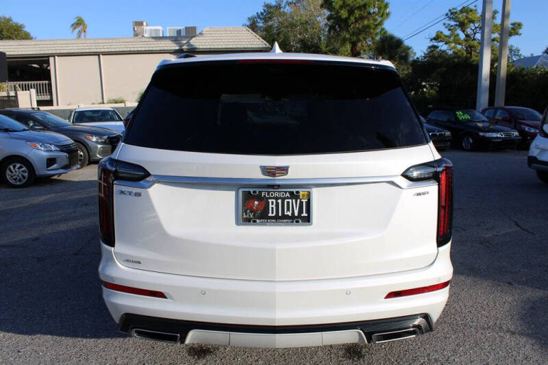 2022 Cadillac XT6 Sport