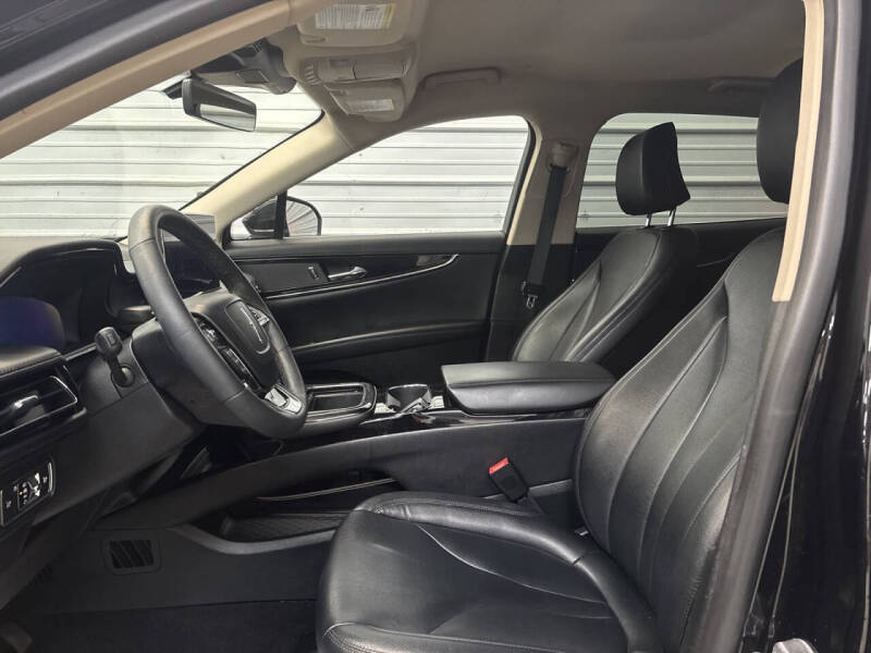 2022 Lincoln Nautilus Standard