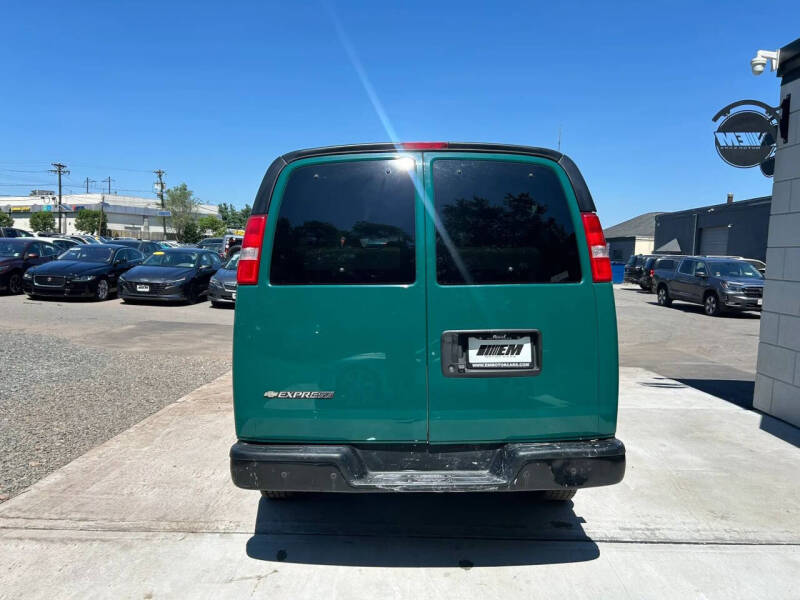 2019 Chevrolet Express LS 3500
